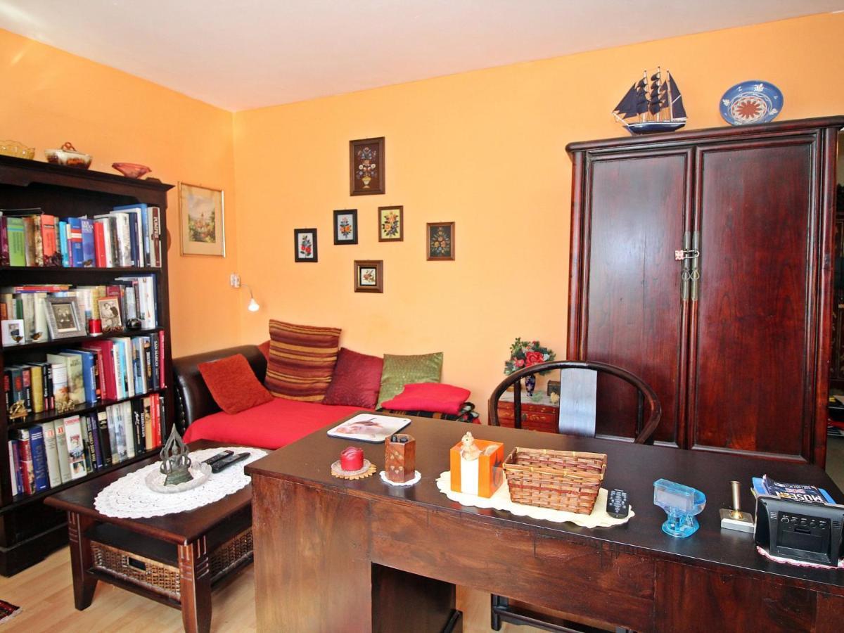 Waits For By Interhome Appartement